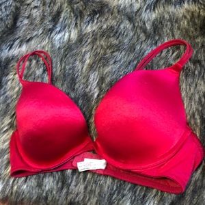 Victorias Secret push up bra RED - 36B 🚨✨🔥